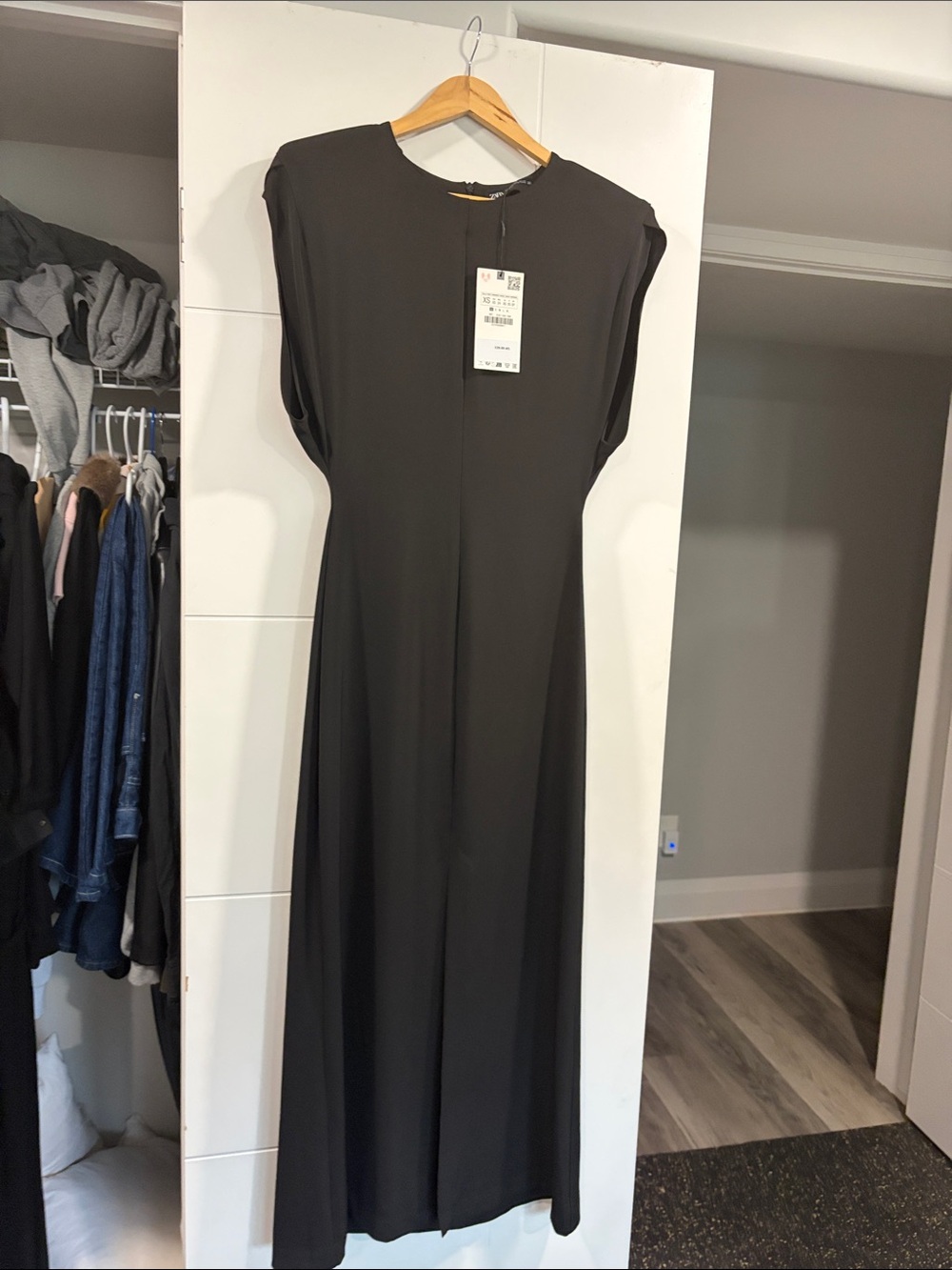 Zara Black Sleeveless Maxi Dress